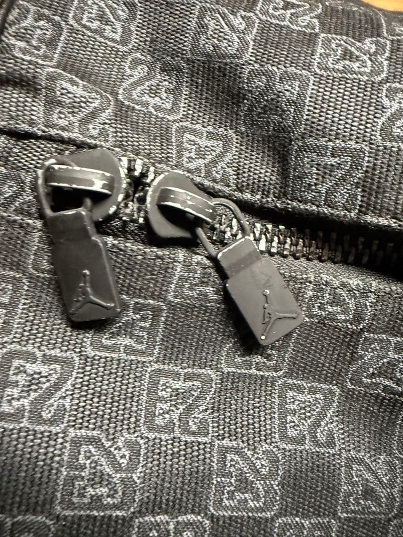 ジョーダン モノグラム ボストンバッグ 25L JORDAN