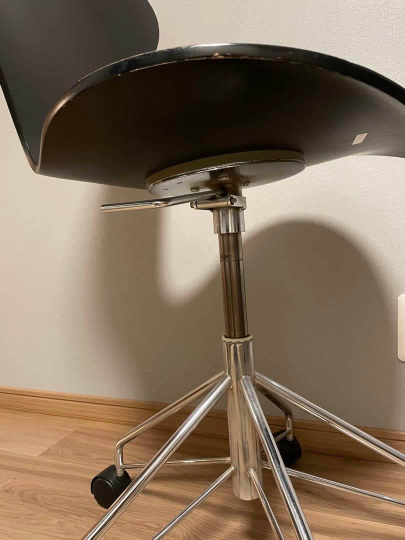 セブンチェア フリッツ・ハンセン ブラック キャスター付 昇降式