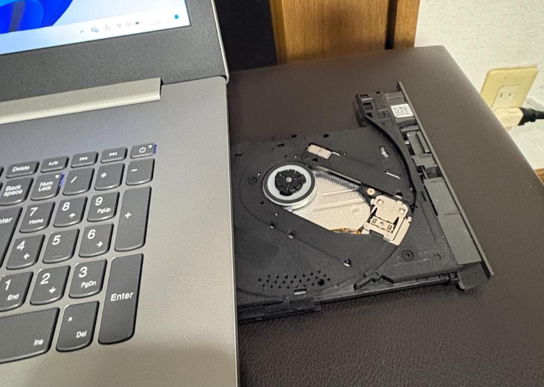 ★美品★17.3型★Lenovo ideapad 330-17★Win11