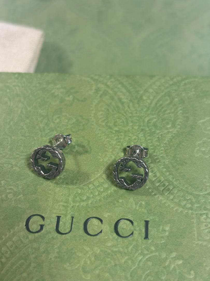 【大特価‼︎】GUCCIインターロッキングGピアス ユニセックス箱・ショッパー両耳