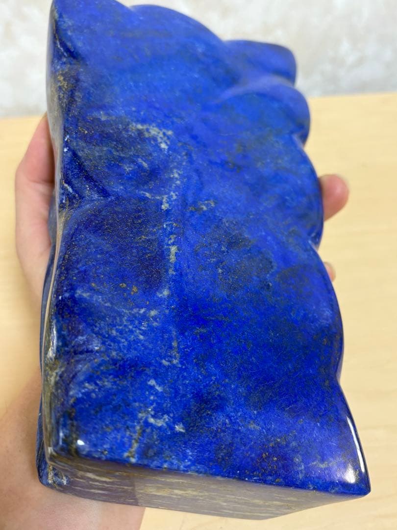 ラピスラズリ丸磨き台座込みで約3.3kg 色鮮やか　欠け割れ無し　高品質