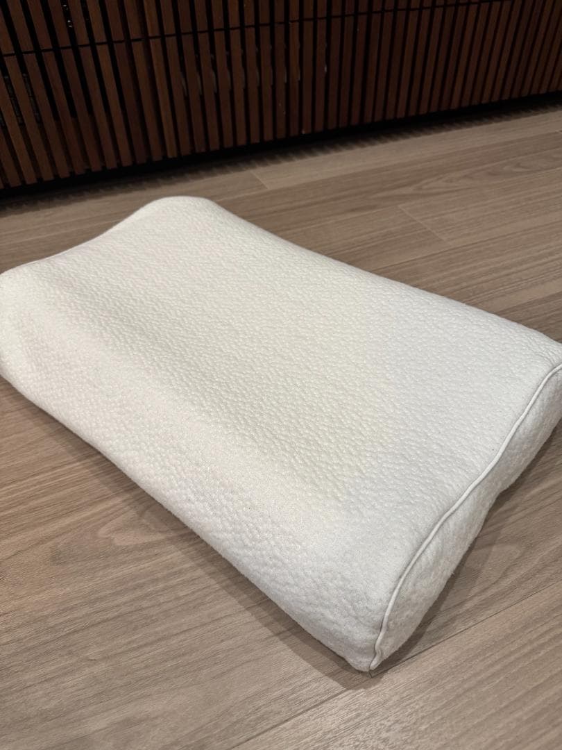 ヒツジのいらない枕 -至極- カバー3種付き（シルク・テンセル・さらさら）