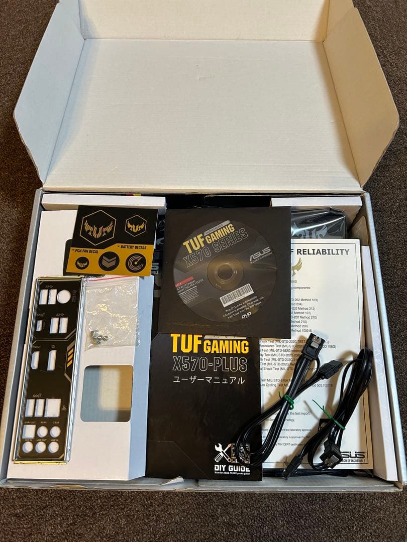 ASUS TUF GAMING X570-PLUS マザーボード（AM4）