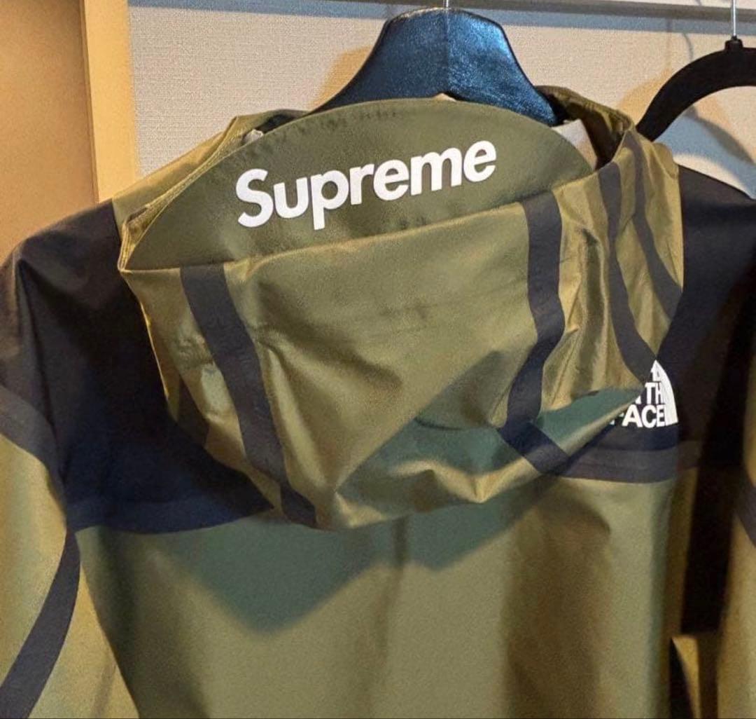 Supreme シュプリーム ノースフェイス サミットシリーズ