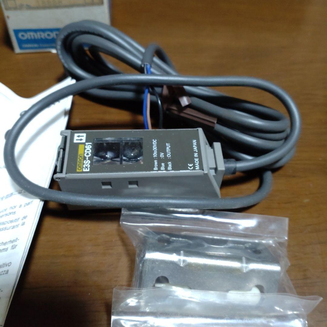 オムロン　E3S-CL2 2M