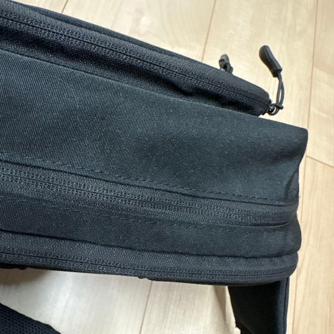 pomulu ポムル ヒップシートブラック