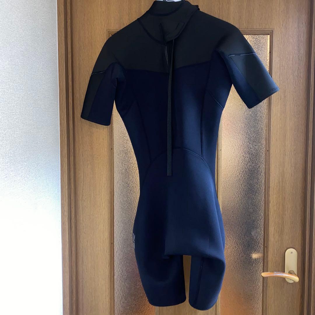 Quiksilverクイックシルバー スプリング Lサイズ程度 ウェットスーツ