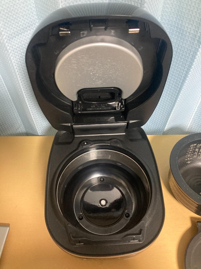 ★★2020年製 タイガー JPH-G100 圧力IH炊飯器 5.5合炊き