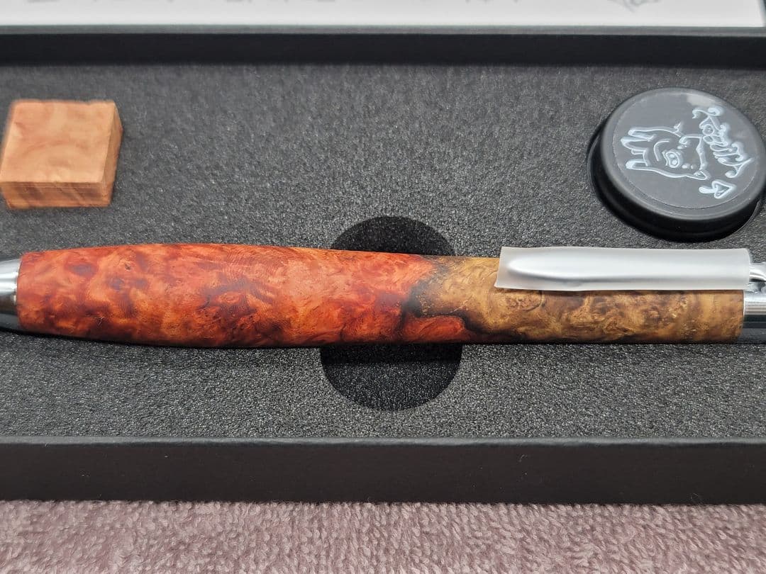 新品　こぶた工房　極上花梨瘤　紅白　シャープペンシル0.5ミリ