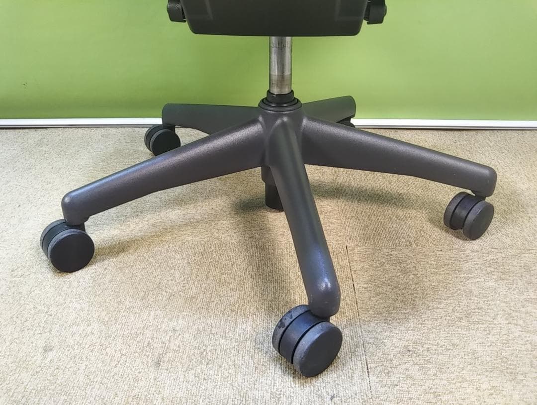 bj　アーロンチェア　Aサイズ　フル装備　レバー式可動肘　前傾機能有り　中古品