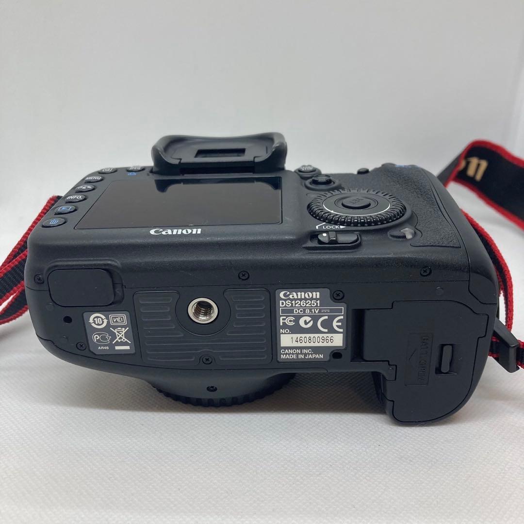 Canon デジタル一眼レフカメラEOS 7D