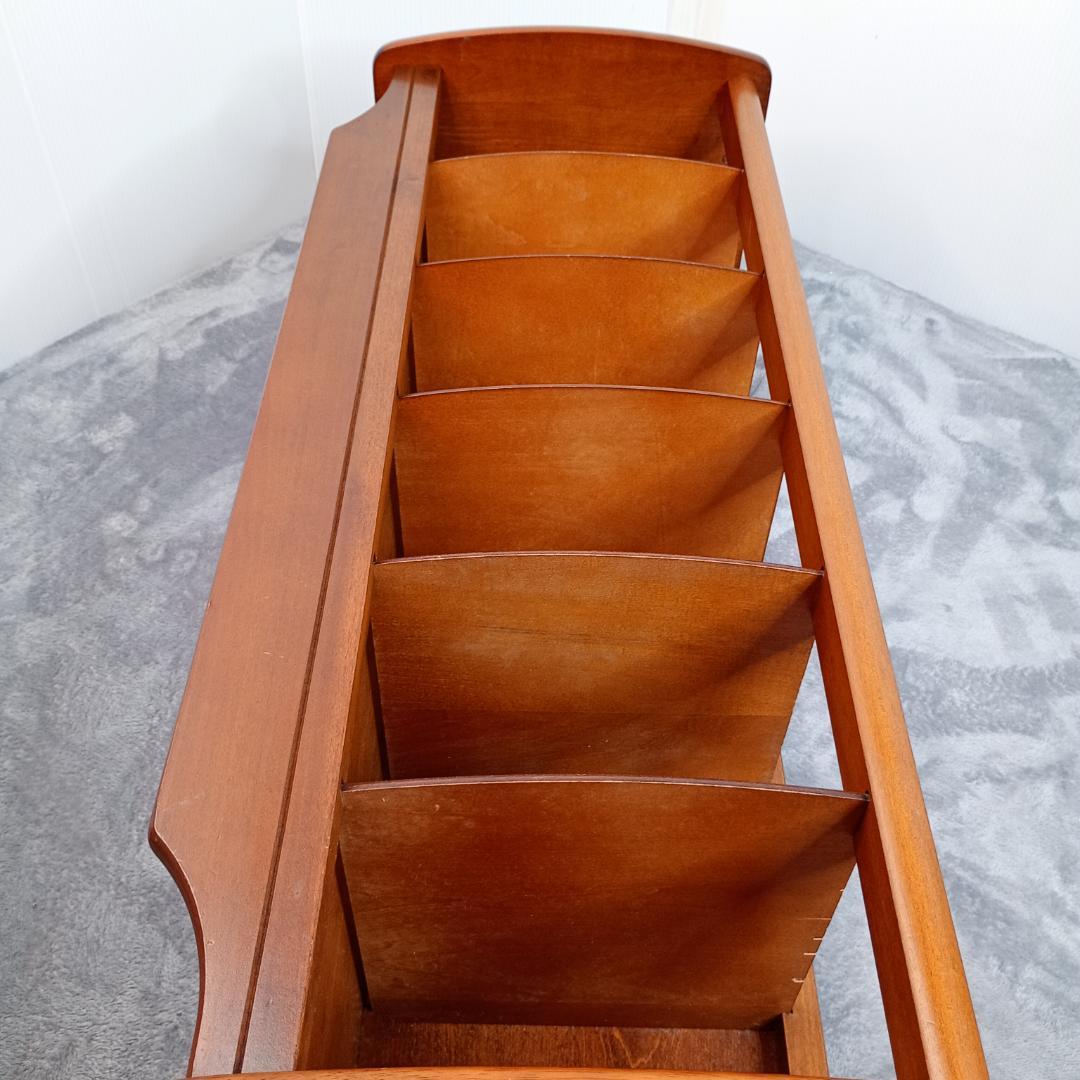 木製　スリッパラック ブラウン　玄関　スリッパ　レトロ感あります