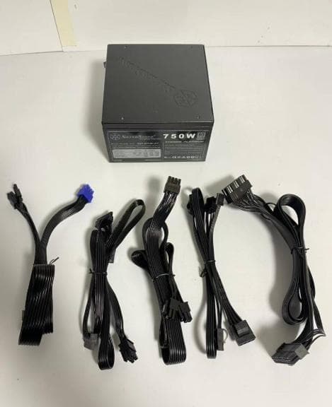 超美品 Silverstone 80Plus Platinum電源 750W