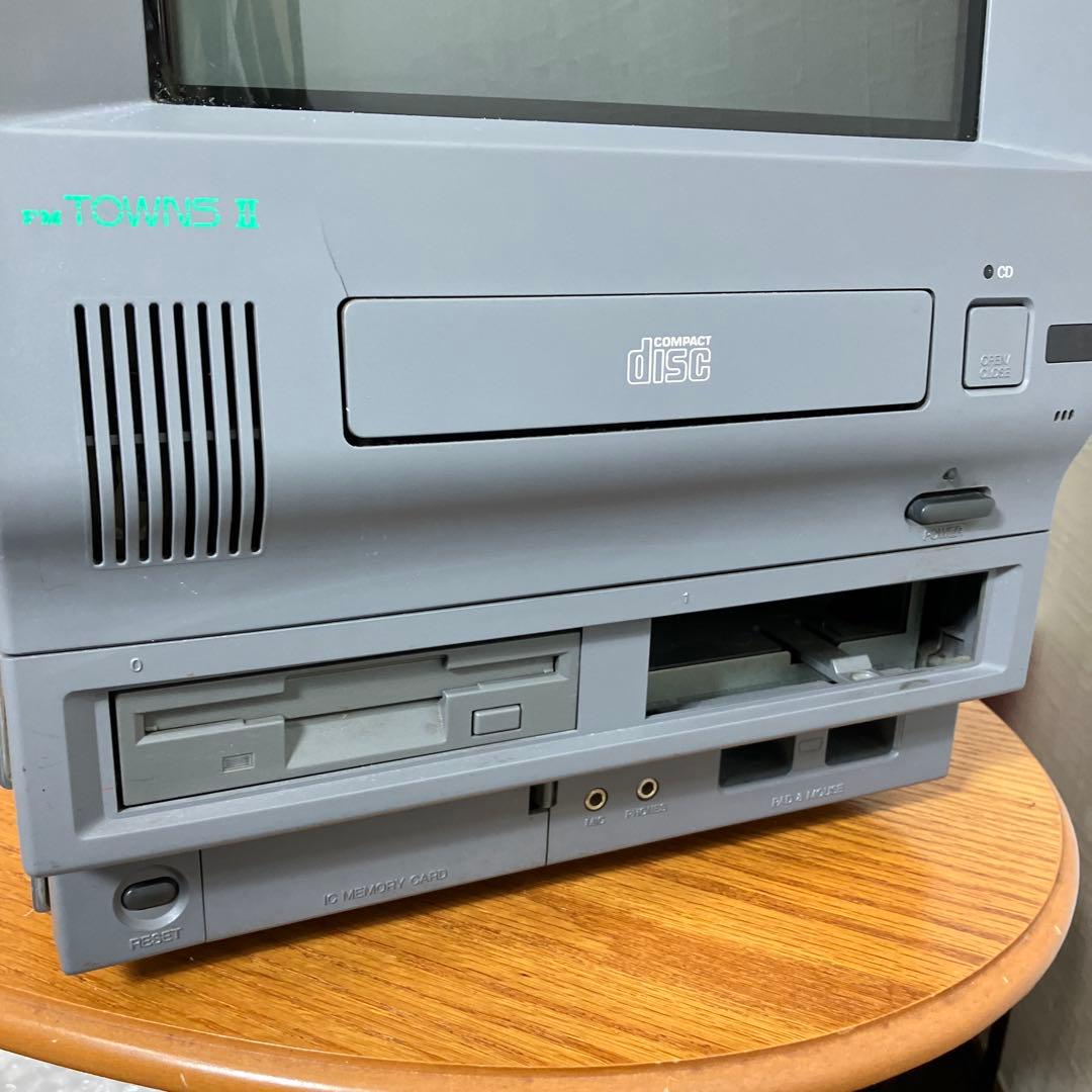 富士通　FM TOWNS II FMTW2UX20 ジャンク