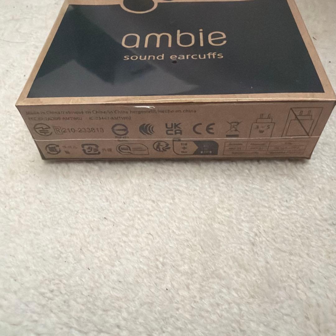 新品ambie earcuffsイヤホン イヤーカフAM-TW02COM