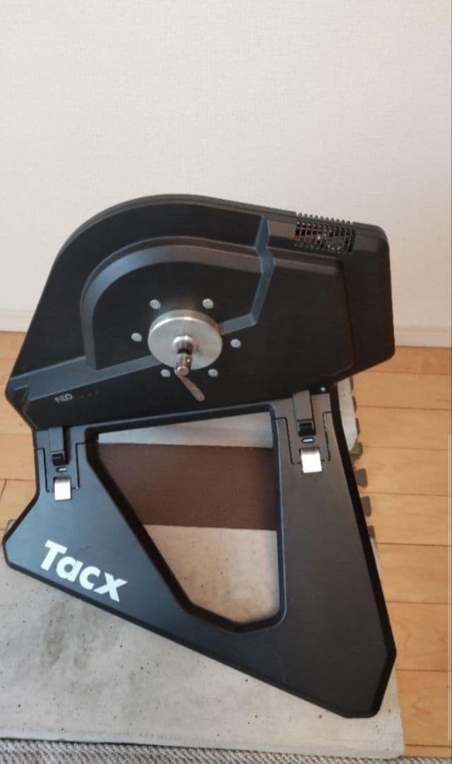 Tacx neo スマートローラー