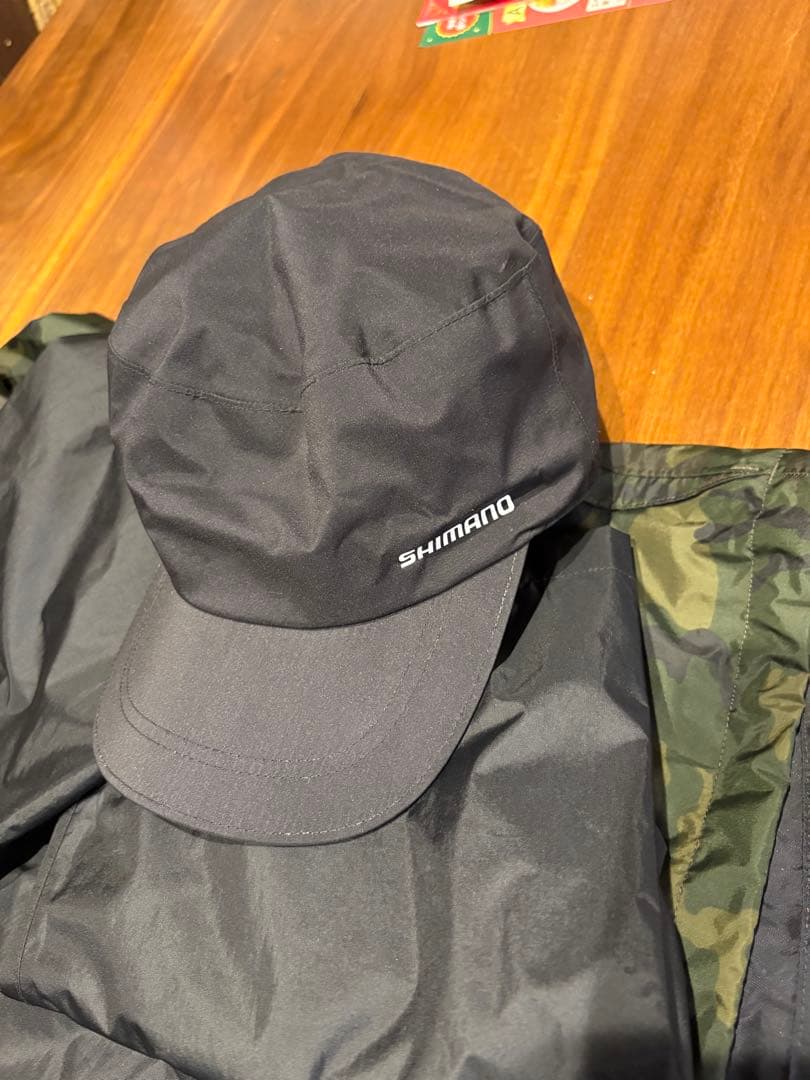ダイワ　レインウェア上下セット　シマノ　レインキャップもセット