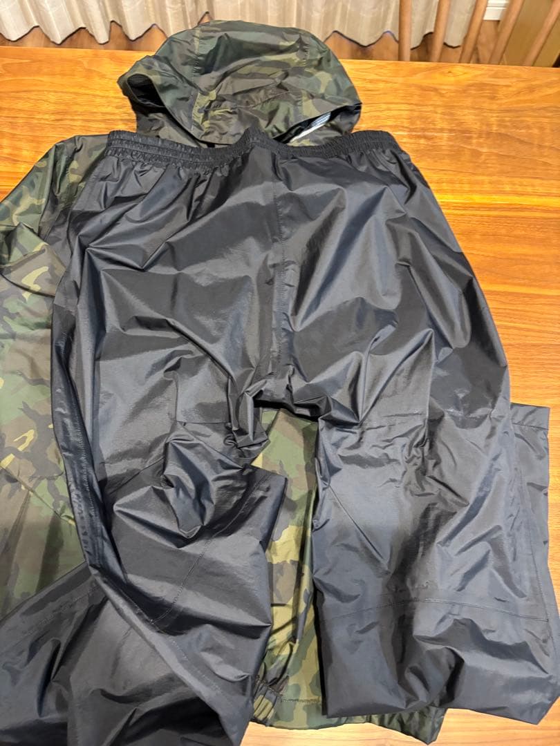 ダイワ　レインウェア上下セット　シマノ　レインキャップもセット