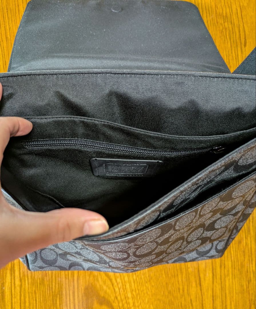 v*5様 COACH HDVOD ブラック ショルダーバッグ