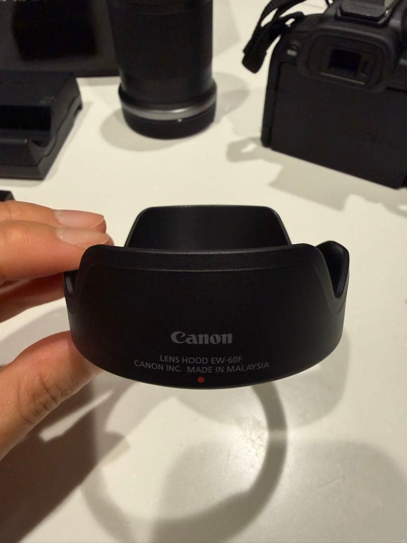 Canon EOS R10 ミラーレスカメラ RF-S 18-150mm