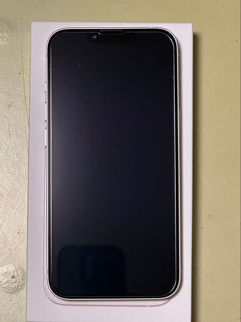 美品✨ iPhone13 スターライト128GB バッテリー純正89%