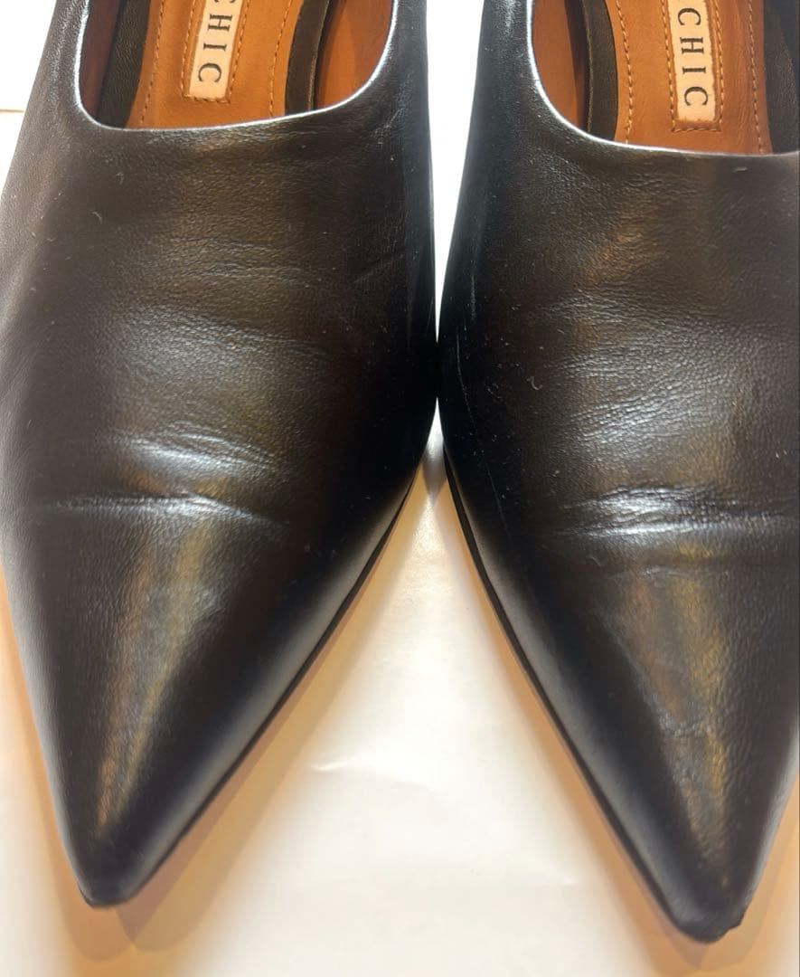 美品　PIPPICHIC ブラック レザーパンプス　37サイズ
