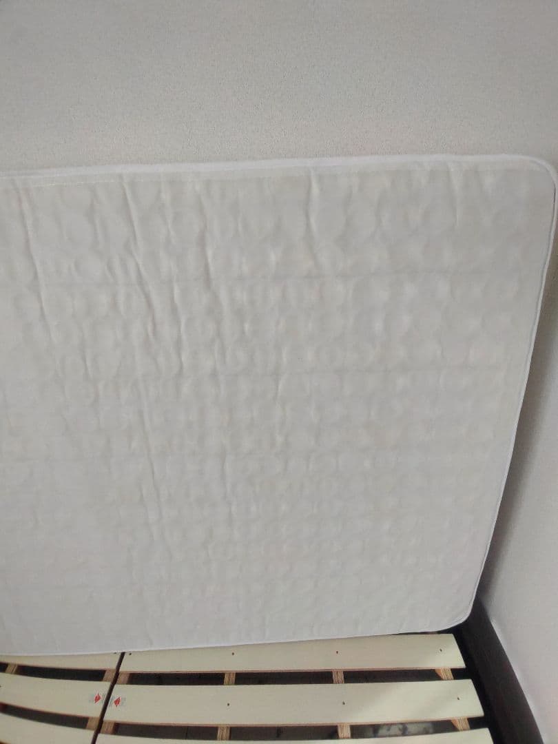 だーしーニトリ　シングルベッド　ライト付き　引き出し付き　(配送可)