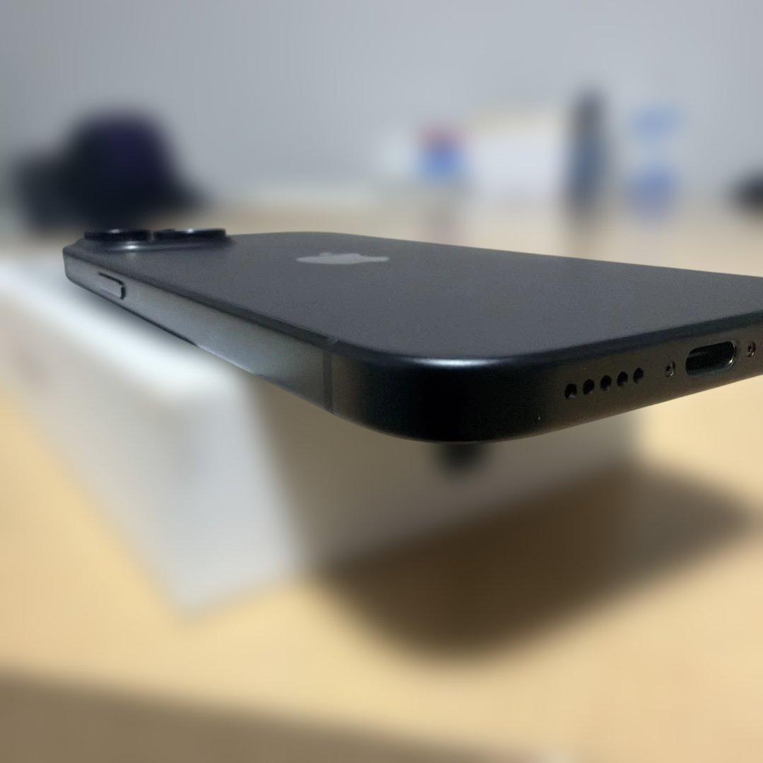 Apple iPhone 15ブラック 128GB 本体 SIMフリー