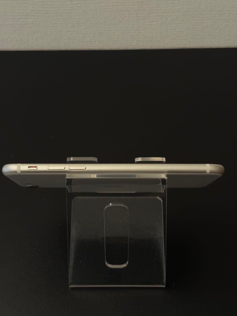 極美品 256GB Apple iPhone SE 3 第三世代 ホワイト