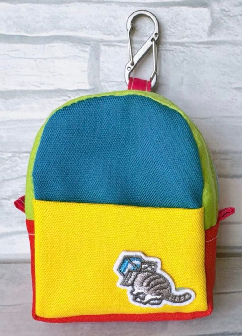 専用　ハンドメイド　キリン型　バッグ　刺繍　猫　イルカ　ミニリュック型ポーチ