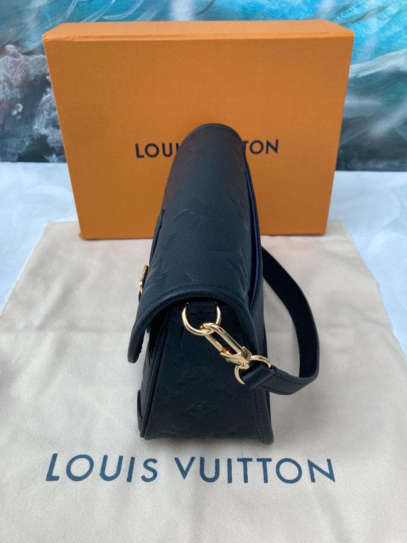 ディアヌ M46386 黒