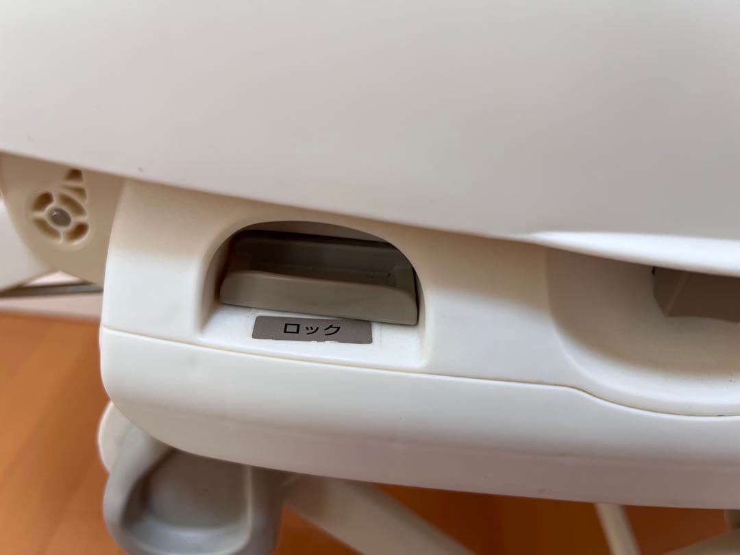 combi コンビ ハイローチェア ネムリス 手動スイング リクライニング