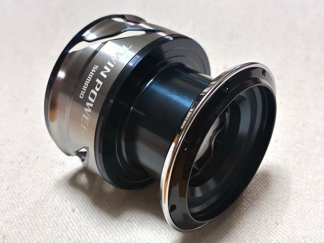 【未使用品】シマノ リール 21ツインパワーSW 4000XG【純正スプール】