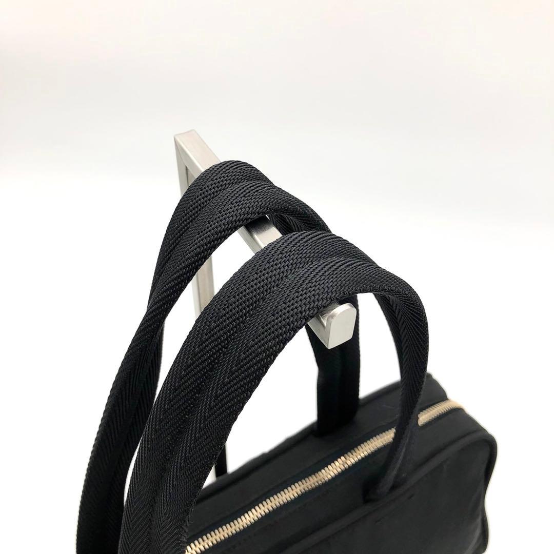 ✨美品・ギャランティ付✨プラダ ハンドバッグ 三角ロゴプレート ナイロン 黒