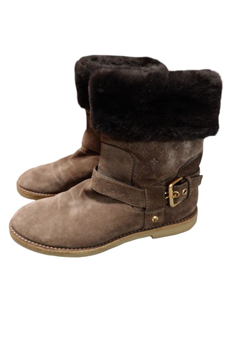 LOUIS VUITTON モノグラムブラウン 24 ムートンブーツ バックル