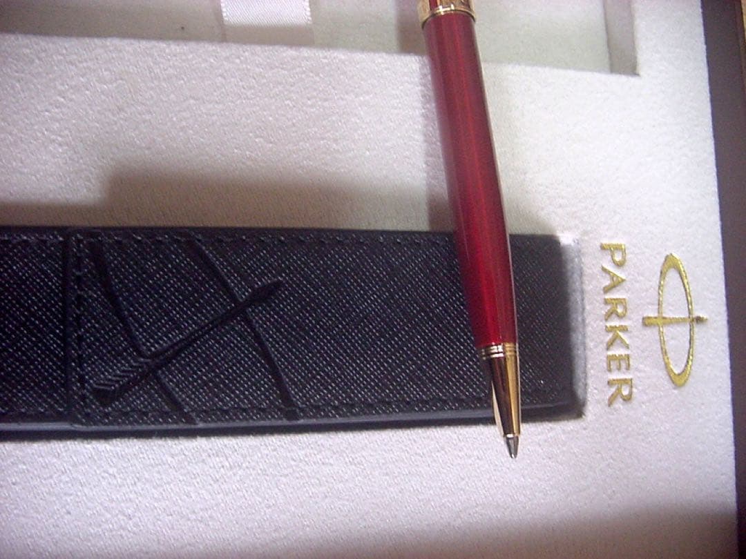 ★ソネット　PARKER　ボールペン　新品未使用　レッド皮ペンケース入り★箱入り