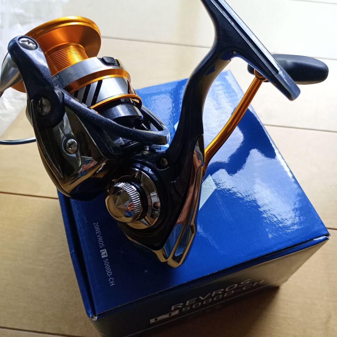 Daiwa REVROS LT 5000D-CH スピニングリール