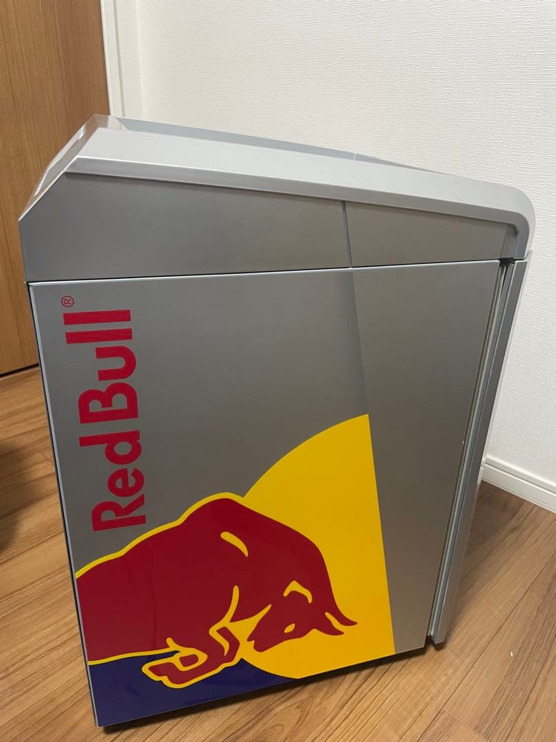 Red Bull 冷蔵庫 コンパクト ガラス扉　非売品 説明書付