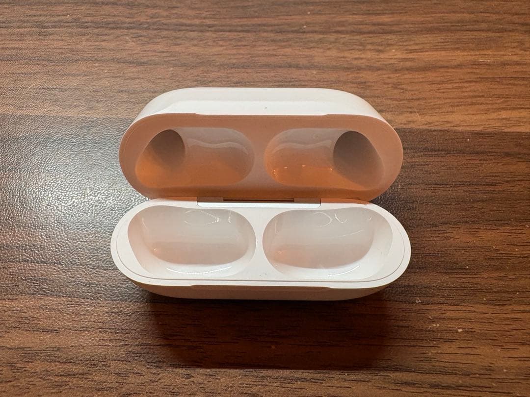 AirPods Pro3 ホワイト 右耳➕充電ケース付き