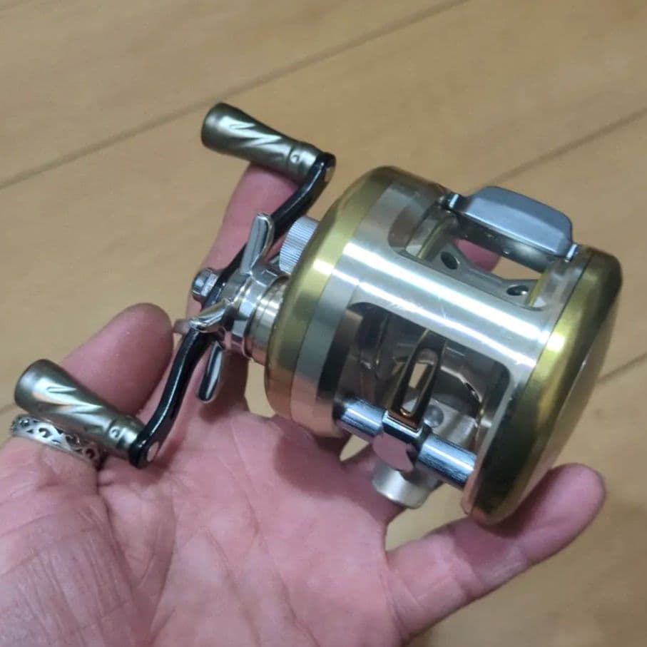 ミリオネア CV-Z 205 美品