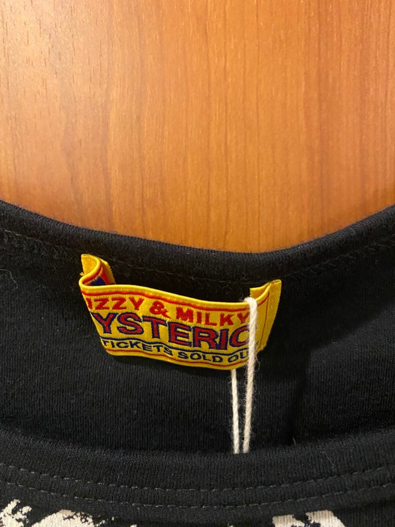 ヒステリックグラマーのキャミソール黒