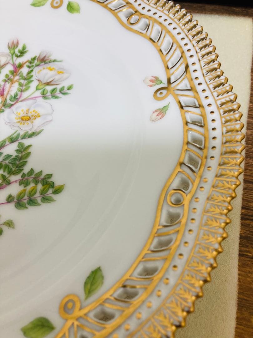 ロイヤルコペンハーゲン　フローラダニカ　25センチ