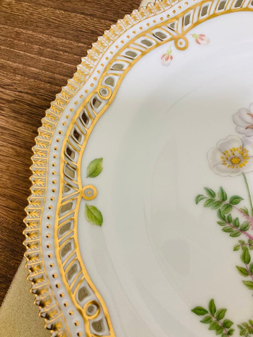 ロイヤルコペンハーゲン　フローラダニカ　25センチ