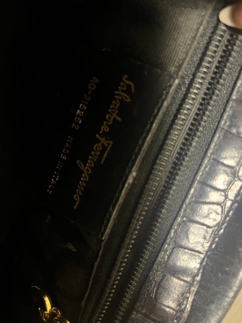 フェラガモバック