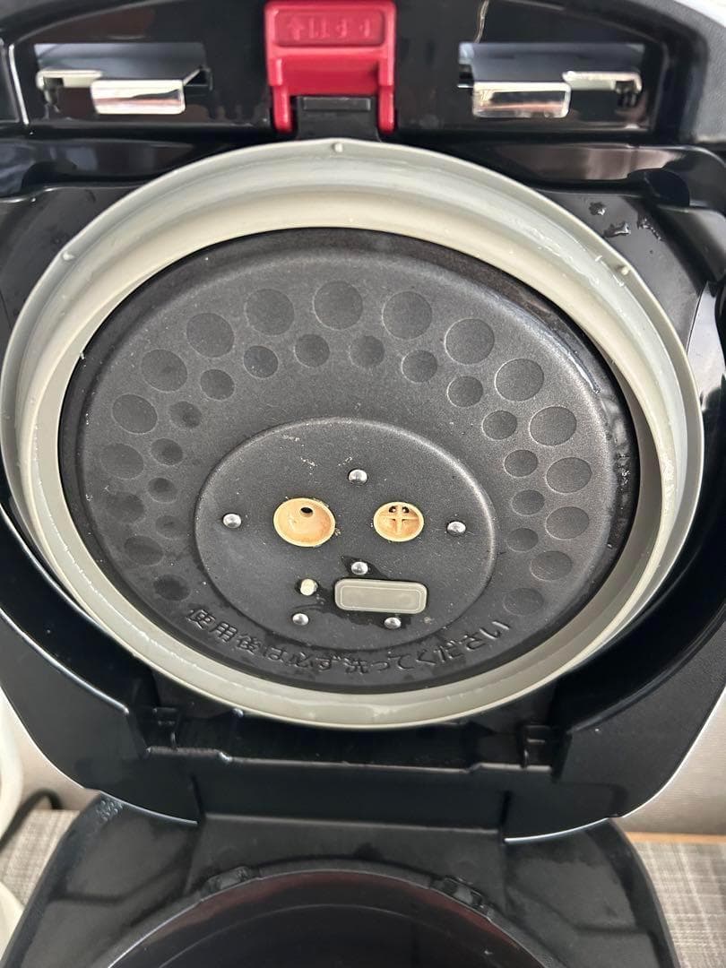 タイガー圧力IH炊飯器　5.5合炊き