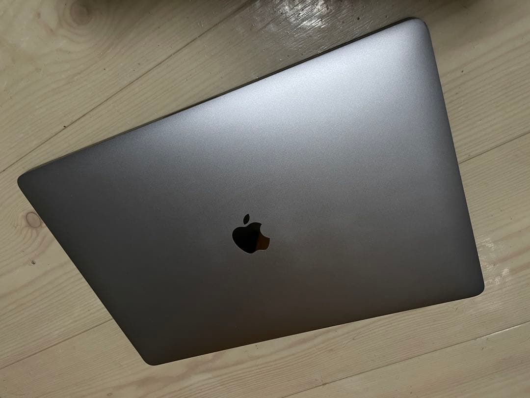 Apple MacBook Pro 15.4インチ32GB 1TB corei7