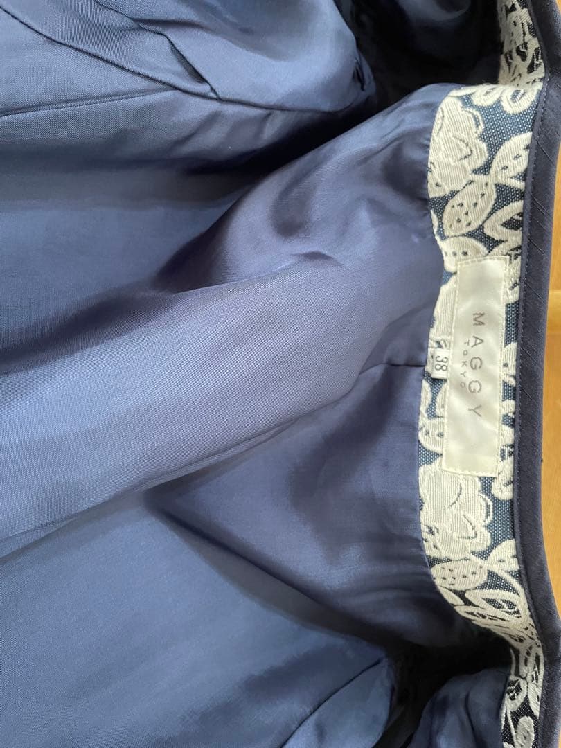 【1/6迄初売り値下げ】ジャガードレース刺繍花柄フリルコートパフスリーブ