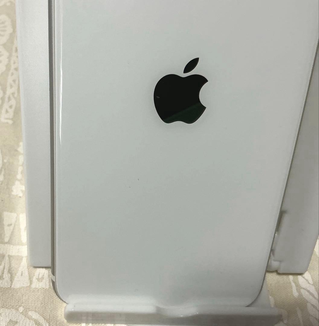 iPhone SE 2 ホワイト128GB