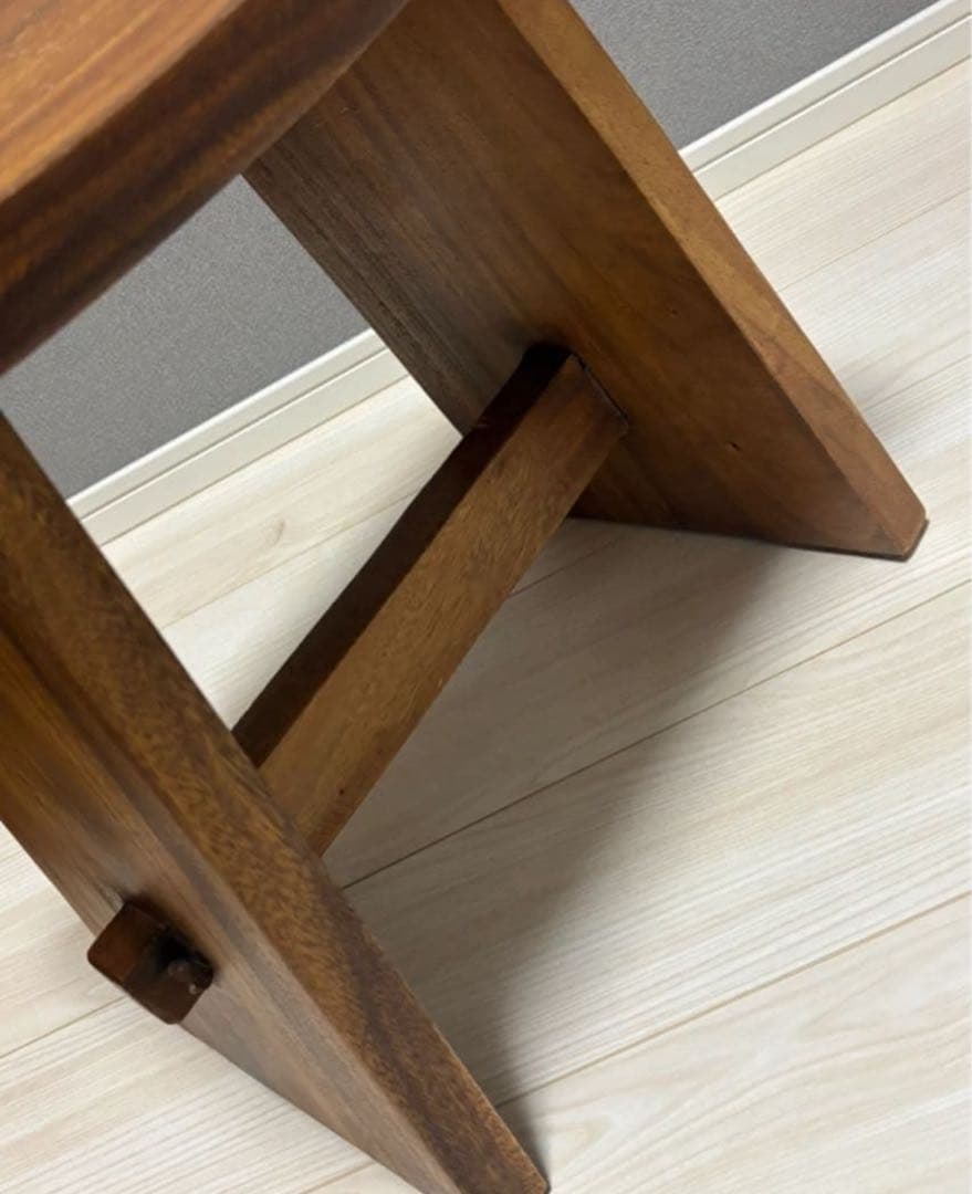 ★★ZARA ★★ 曲線的座面木製スツール　1脚