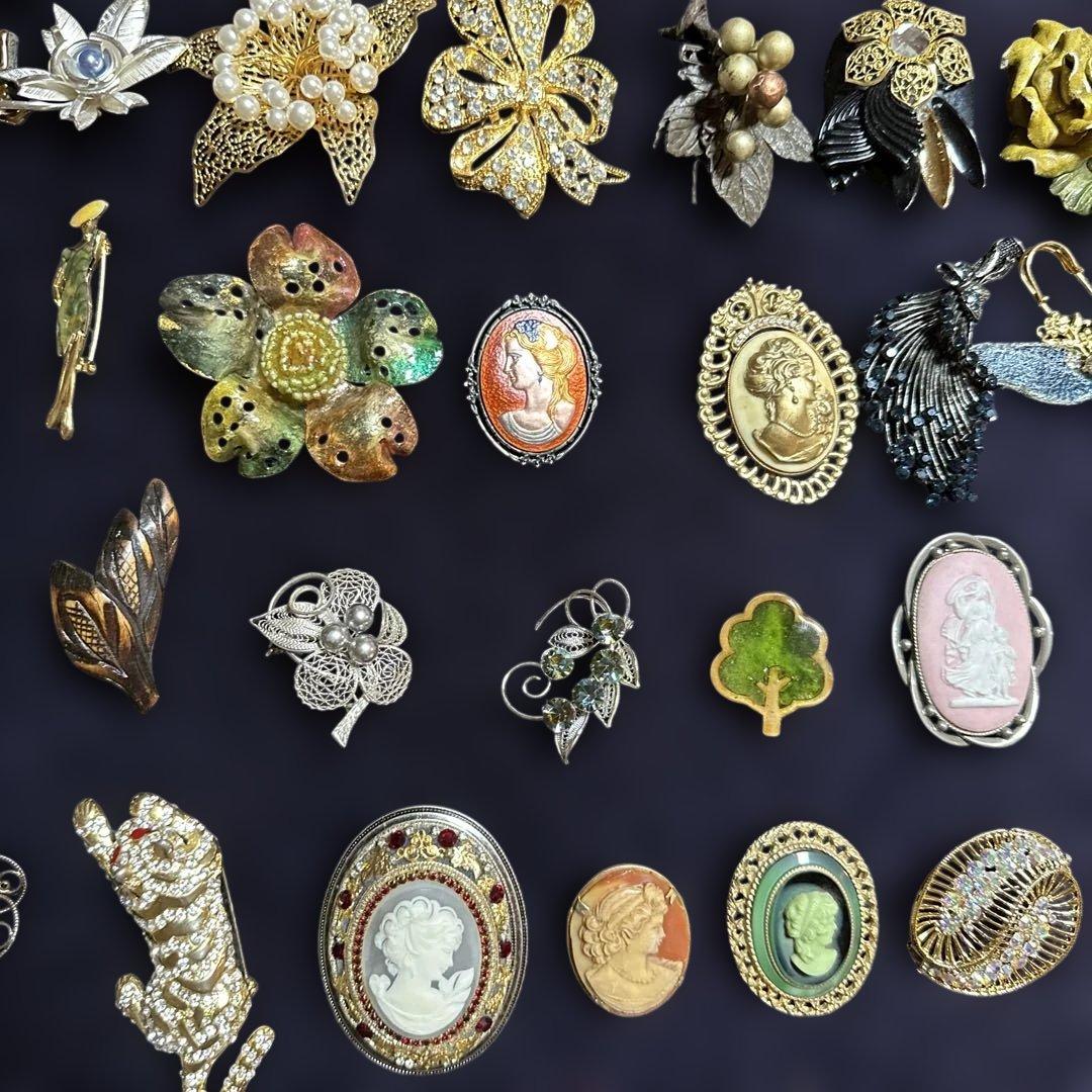 【vintage】ブローチ　まとめ売り　大量　110点以上